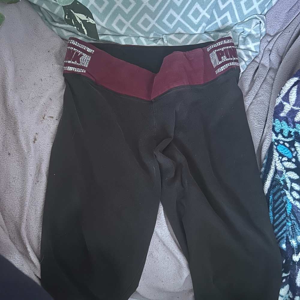 PINK Victoria's Secret Black and Maroon Women’s Leggings